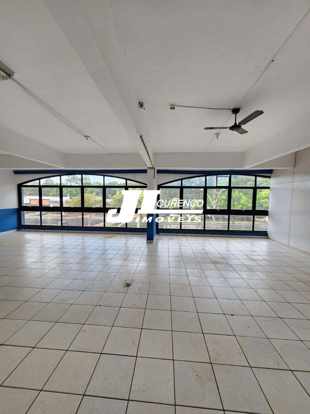 Foto principal do Salo Comercial